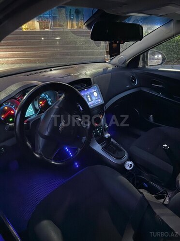 Chevrolet Cruze-5