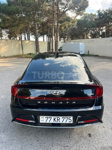 Hyundai Sonata-2