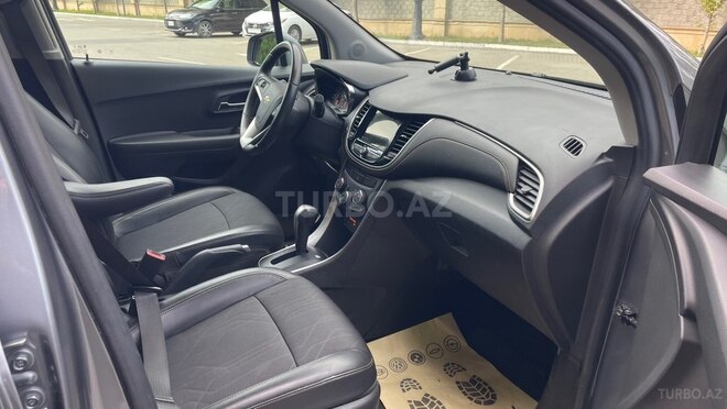 Chevrolet Trax-6