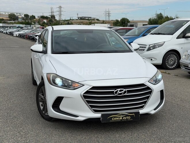 Hyundai Elantra-1