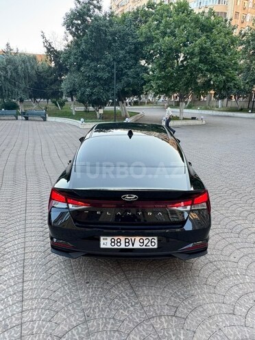 Hyundai Elantra-5