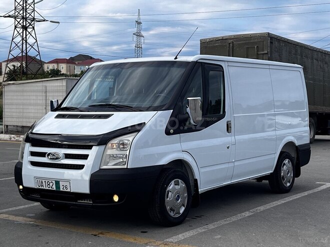 Ford Transit-3