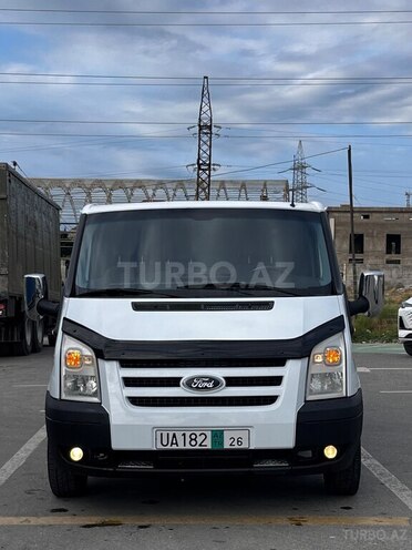 Ford Transit-2