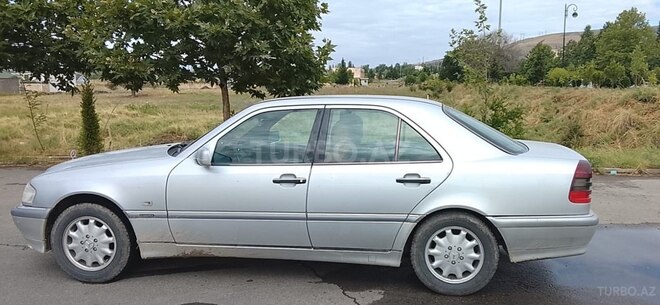 Mercedes C 180-2