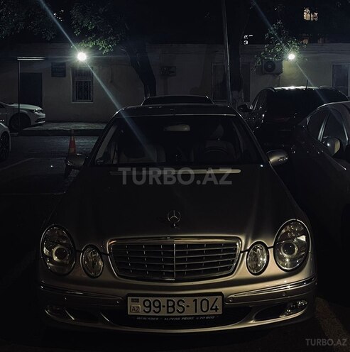 Mercedes E 240-3