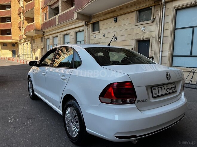 Volkswagen Polo-9