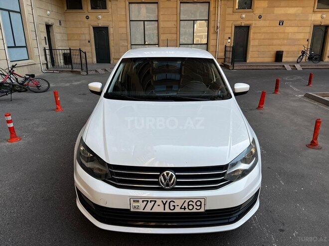 Volkswagen Polo-7
