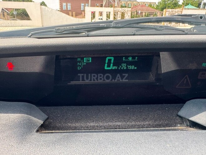 Toyota Prius-18