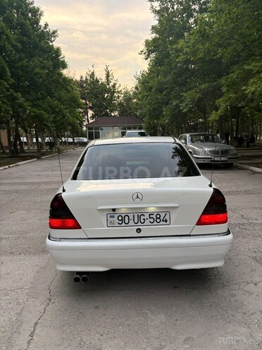 Mercedes C 240-4