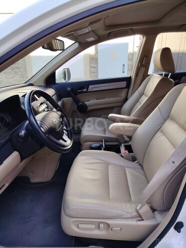 Honda CR-V-8