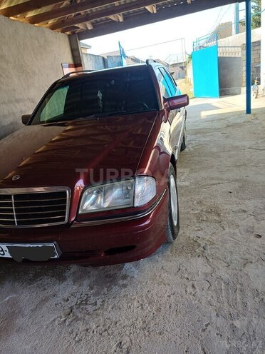 Mercedes C 200-2