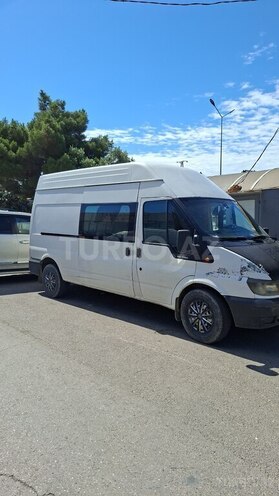 Ford Transit-2