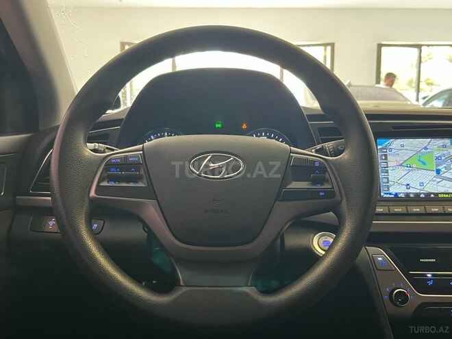 Hyundai Avante-6