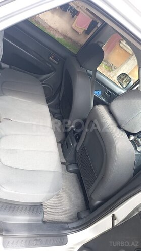 Kia Carens-6