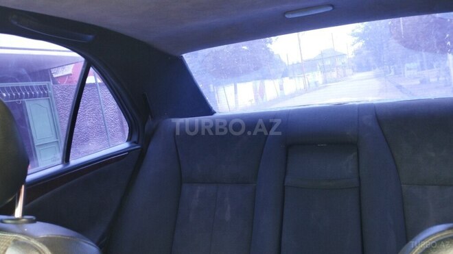 Mercedes E 200-6
