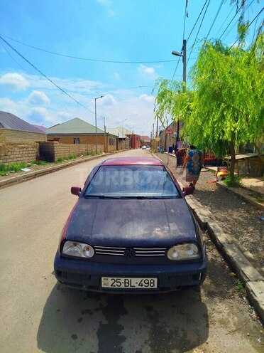 Volkswagen Golf-11