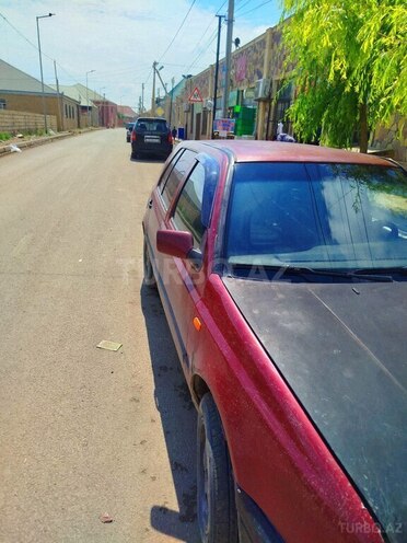 Volkswagen Golf-10