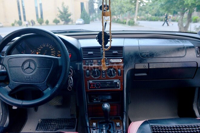 Mercedes C 180-10