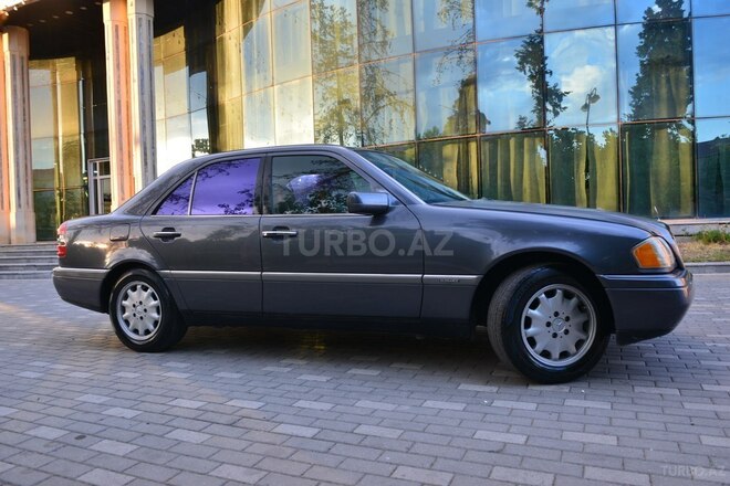 Mercedes C 180-6