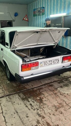 LADA (VAZ) 2107-4