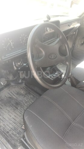 LADA (VAZ) 2107-4