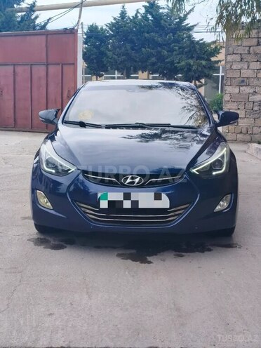 Hyundai Elantra-1