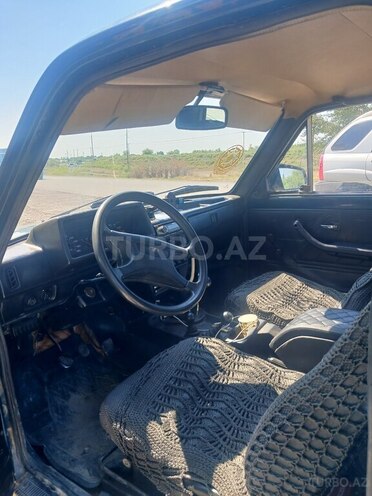 LADA (VAZ) Niva-7