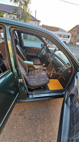 Mercedes E 240-8