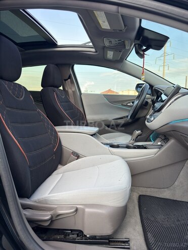 Chevrolet Malibu-9