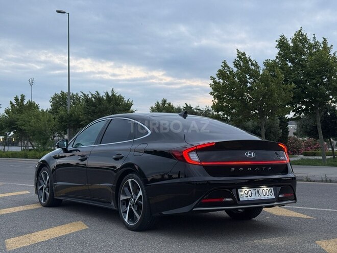 Hyundai Sonata-5