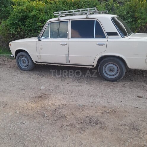 LADA (VAZ) 21011-4