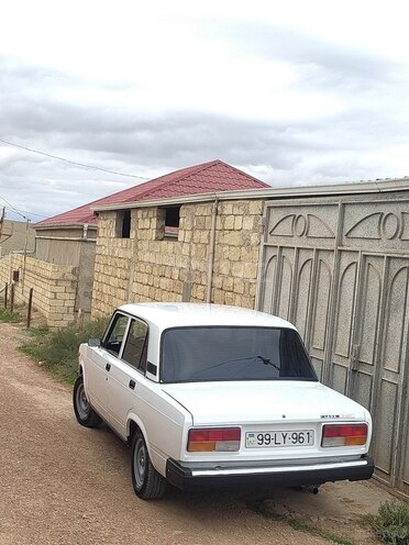LADA (VAZ) 2107-5