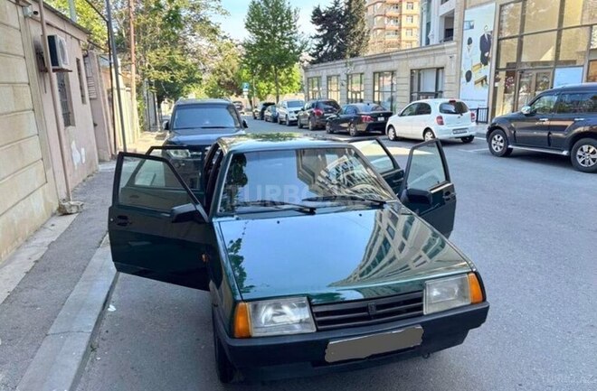 LADA (VAZ) 21099-1