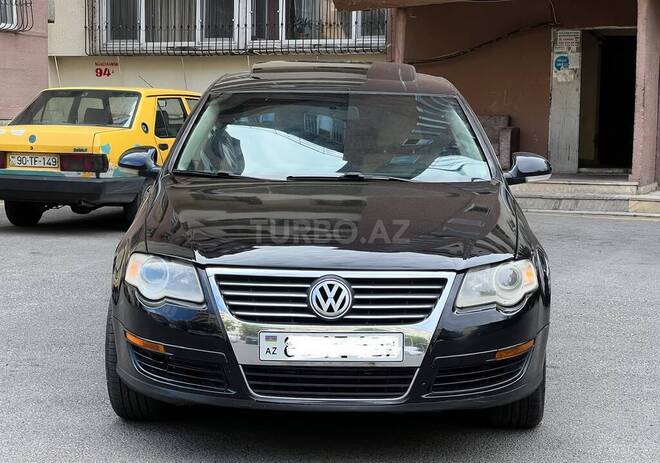 Volkswagen Passat-1