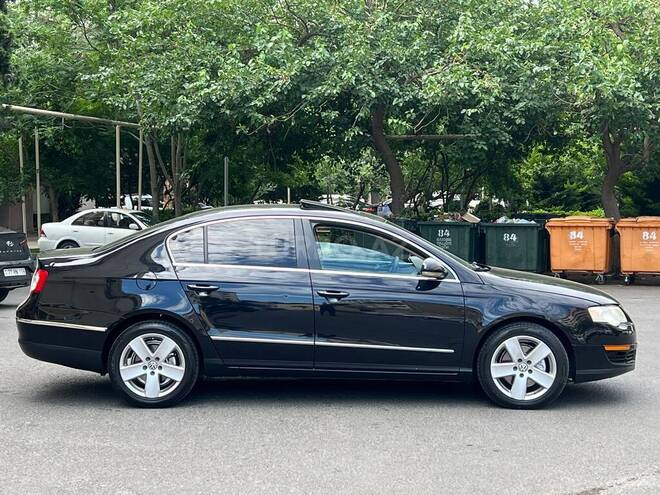 Volkswagen Passat-8