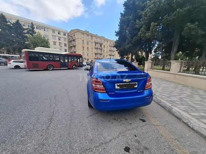 Chevrolet Aveo-4