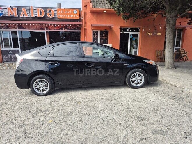 Toyota Prius-17