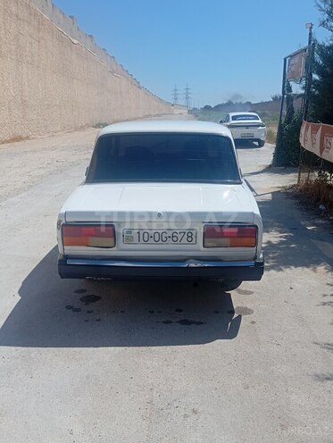 LADA (VAZ) 2107-2