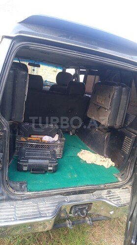 Mitsubishi Pajero-5