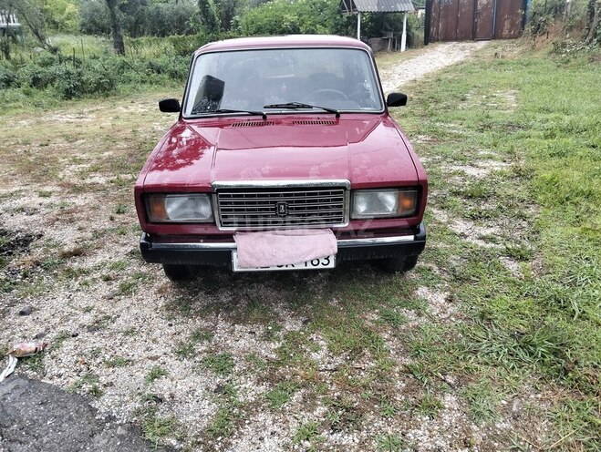 LADA (VAZ) 2107-1