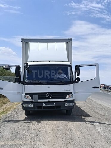 Mercedes Atego 818-2