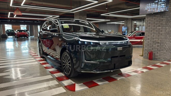 Geely Galaxy M9-3