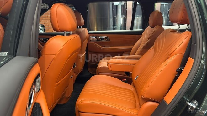 Geely Galaxy M9-17