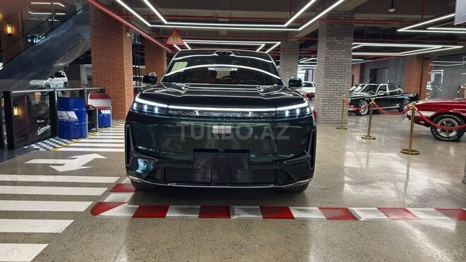 Geely Galaxy M9-2