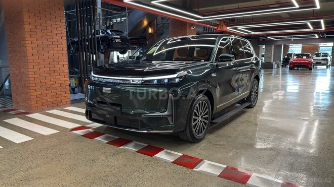 Geely Galaxy M9-1