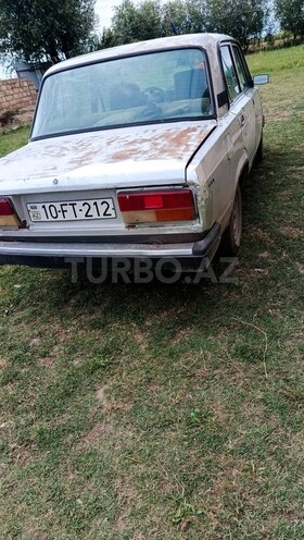 LADA (VAZ) 2107-2