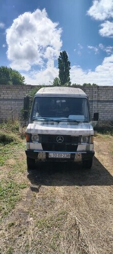 Mercedes 410 D-1