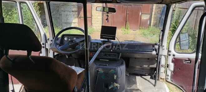 Mercedes 410 D-6
