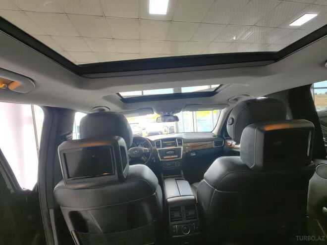 Mercedes ML 350 4MATIC-11