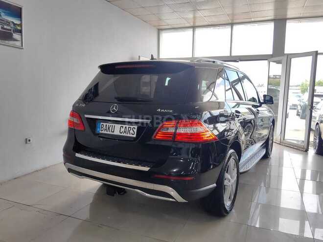 Mercedes ML 350 4MATIC-7